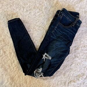 American Eagle Outfitters Next Level Stretch Distressed  Jeggings Size 8